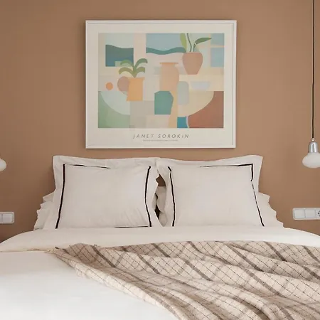 Click&flat Stylish Torrijos Apartman
